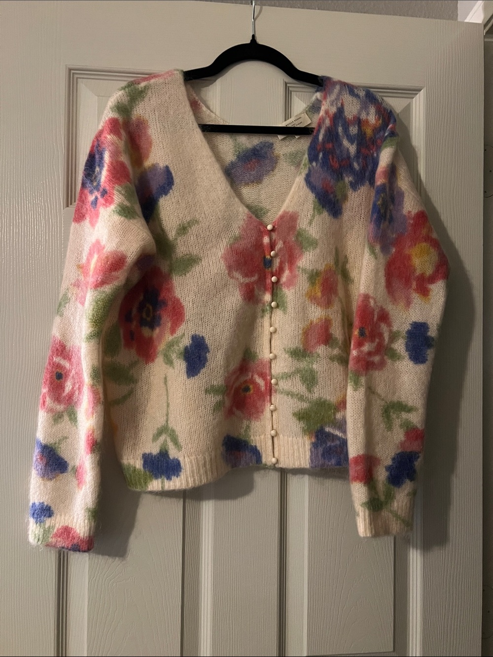 Sézane Floral V-Neck Button-Front Sweater Cardigan - Cream Pink & Blue Flowers